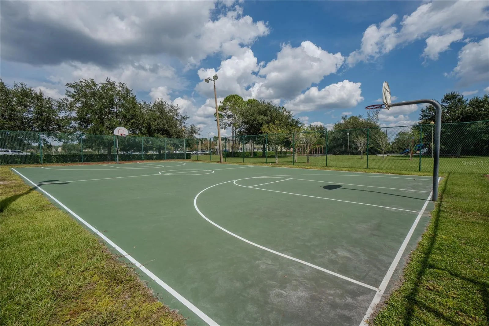 HOA Park - Basketball