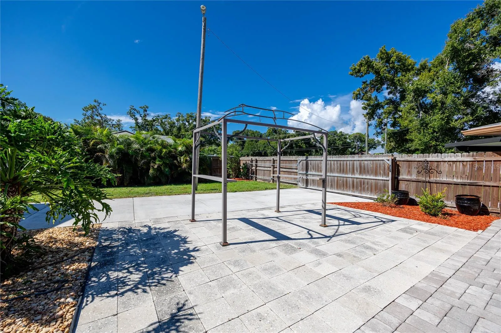 double gate opening to back yard and RV parking pad