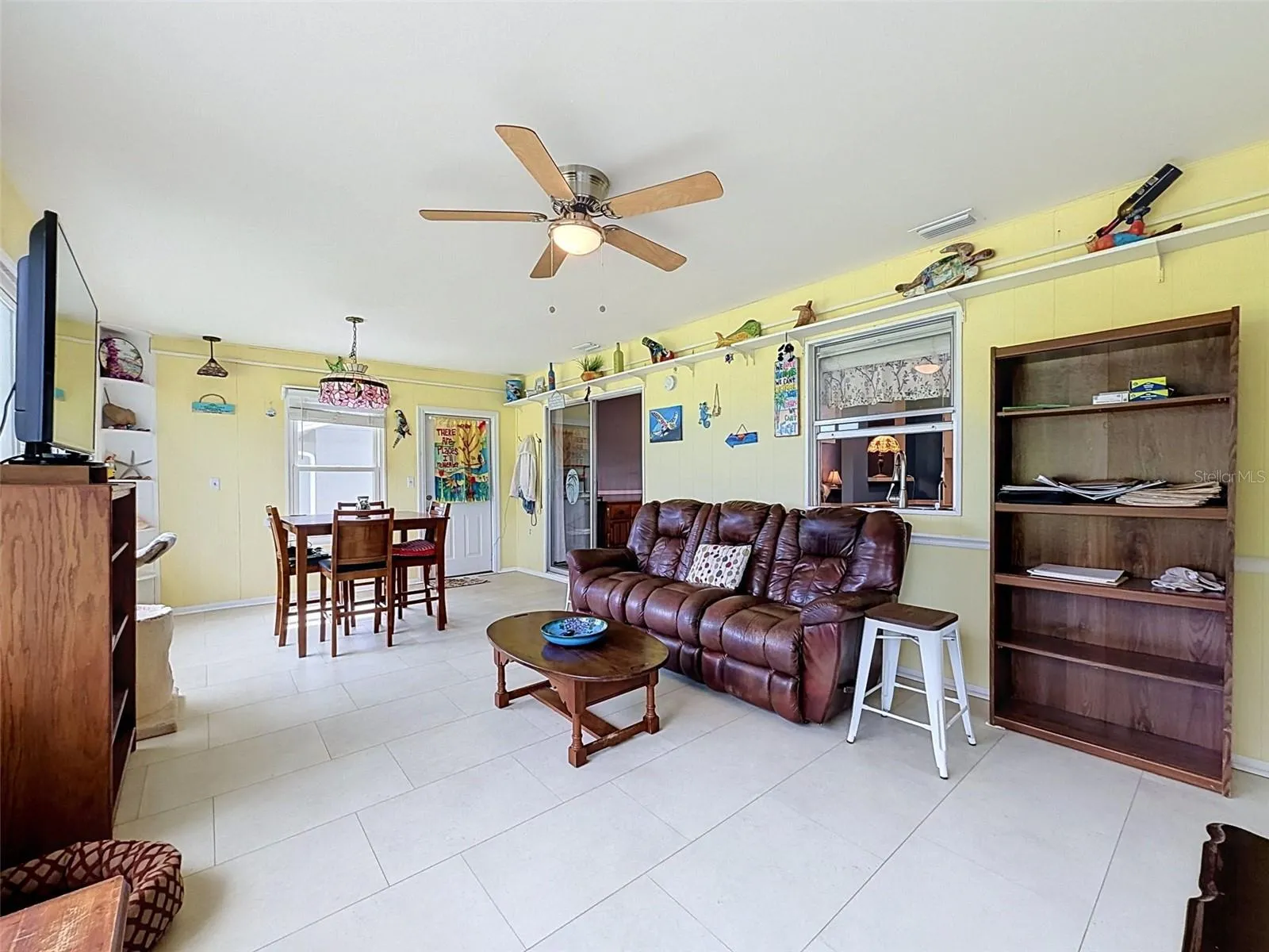 Easy care flooring &amp; vented for AC, this is a great addition to the living area