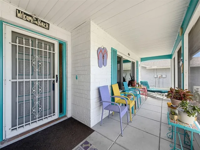 Lovely screened front porch
