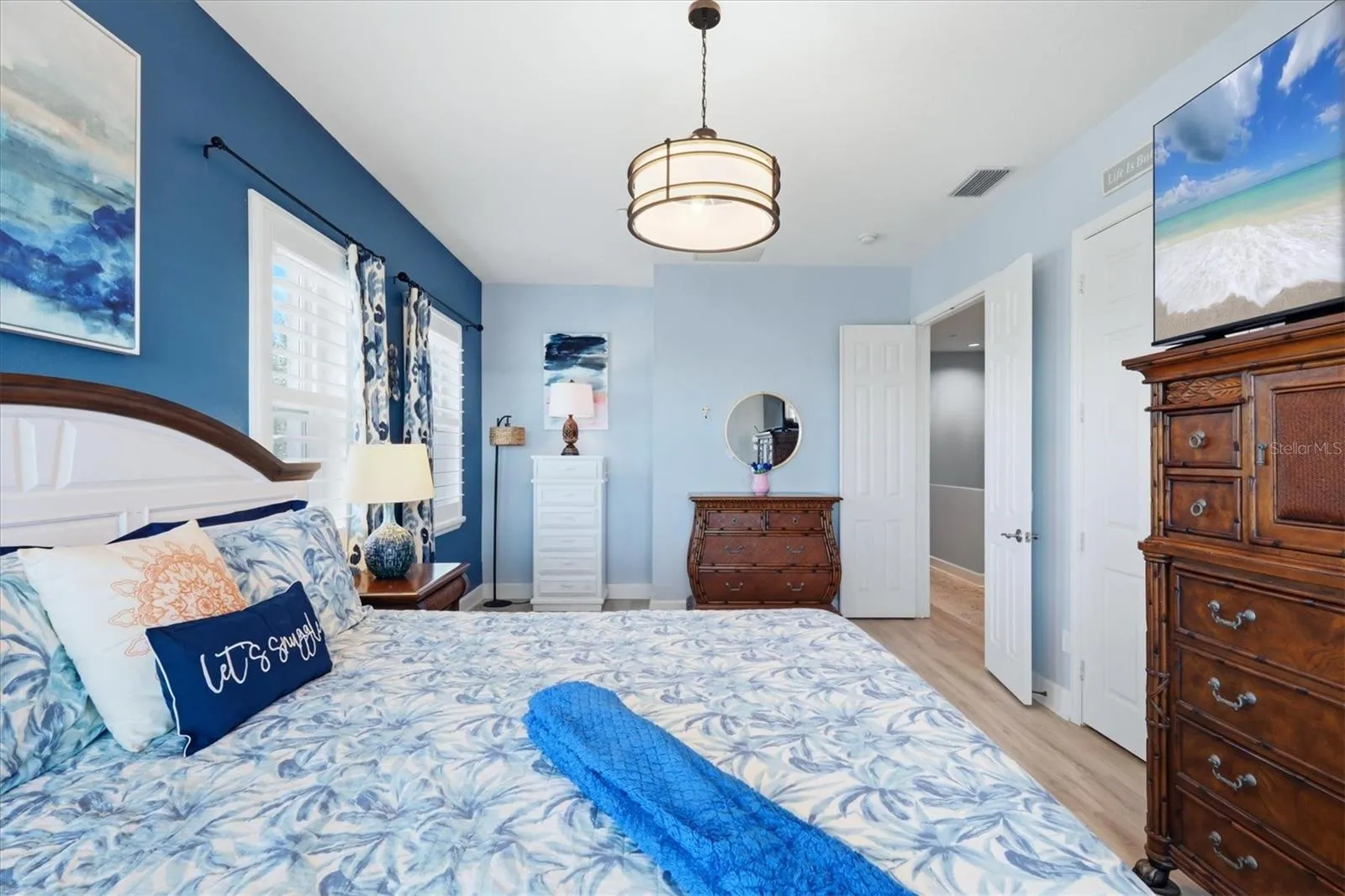 Primary suite