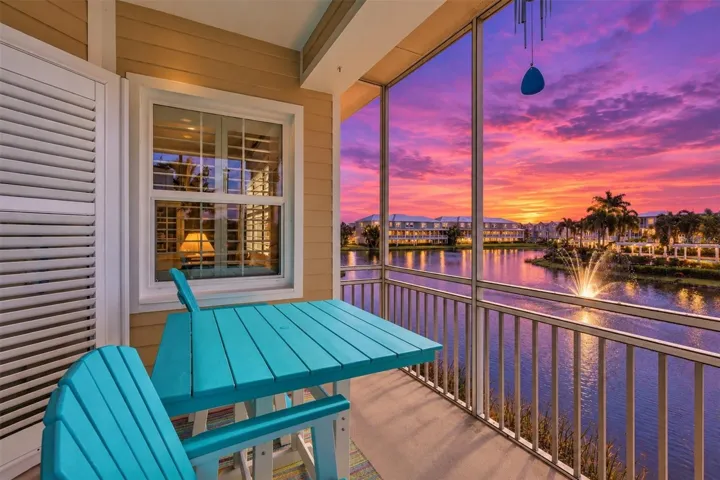 Sunset views overlooking the lake &amp; fountain from Kitchen-Dining &amp; Living Room