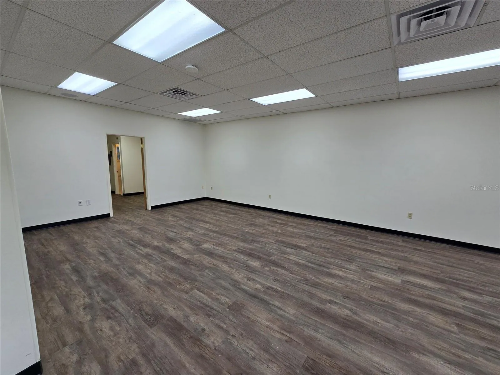 Main side area