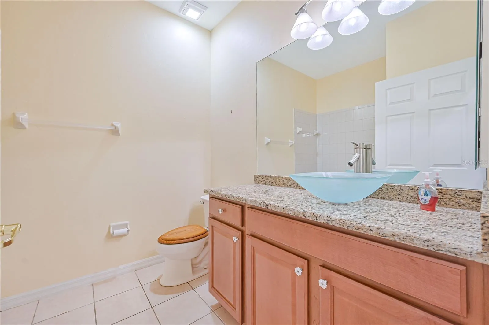 GUEST BATH