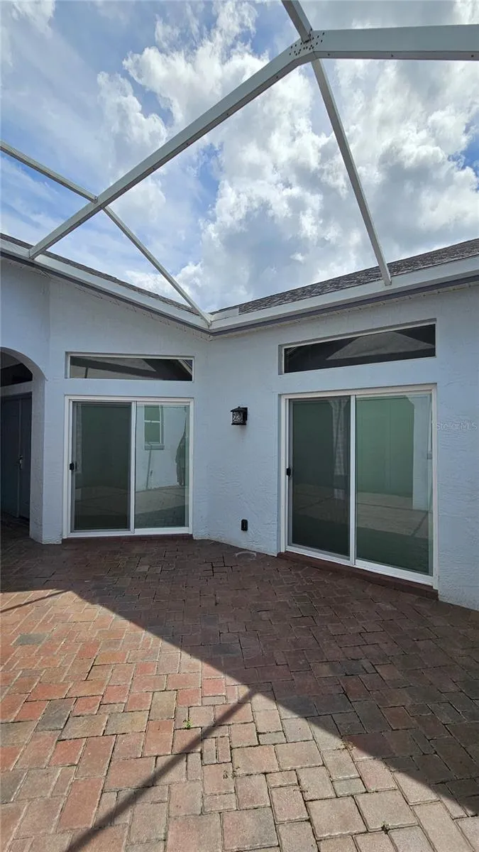 Birdcage over Courtyard