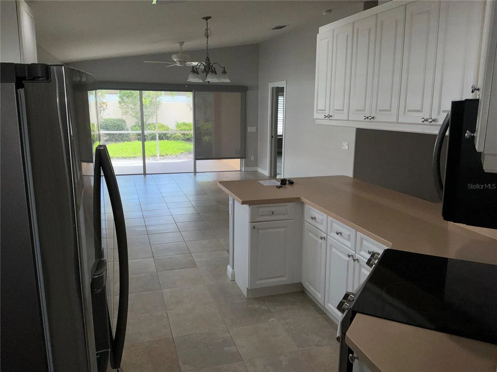Corian counters/ SS Appliances