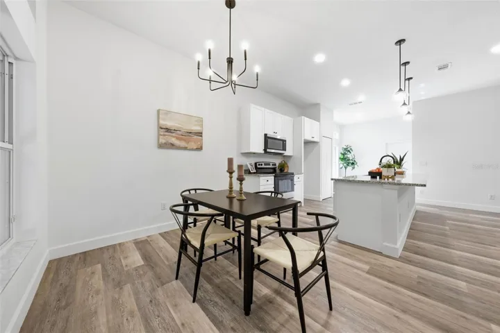 Dining/Kitchen