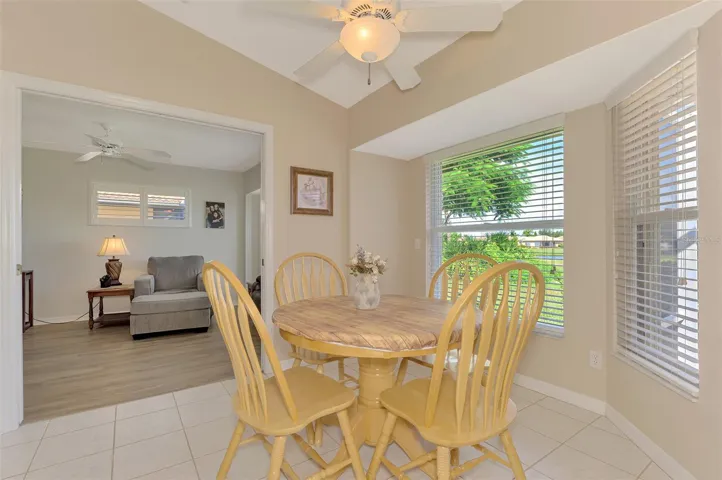 Breakfast nook