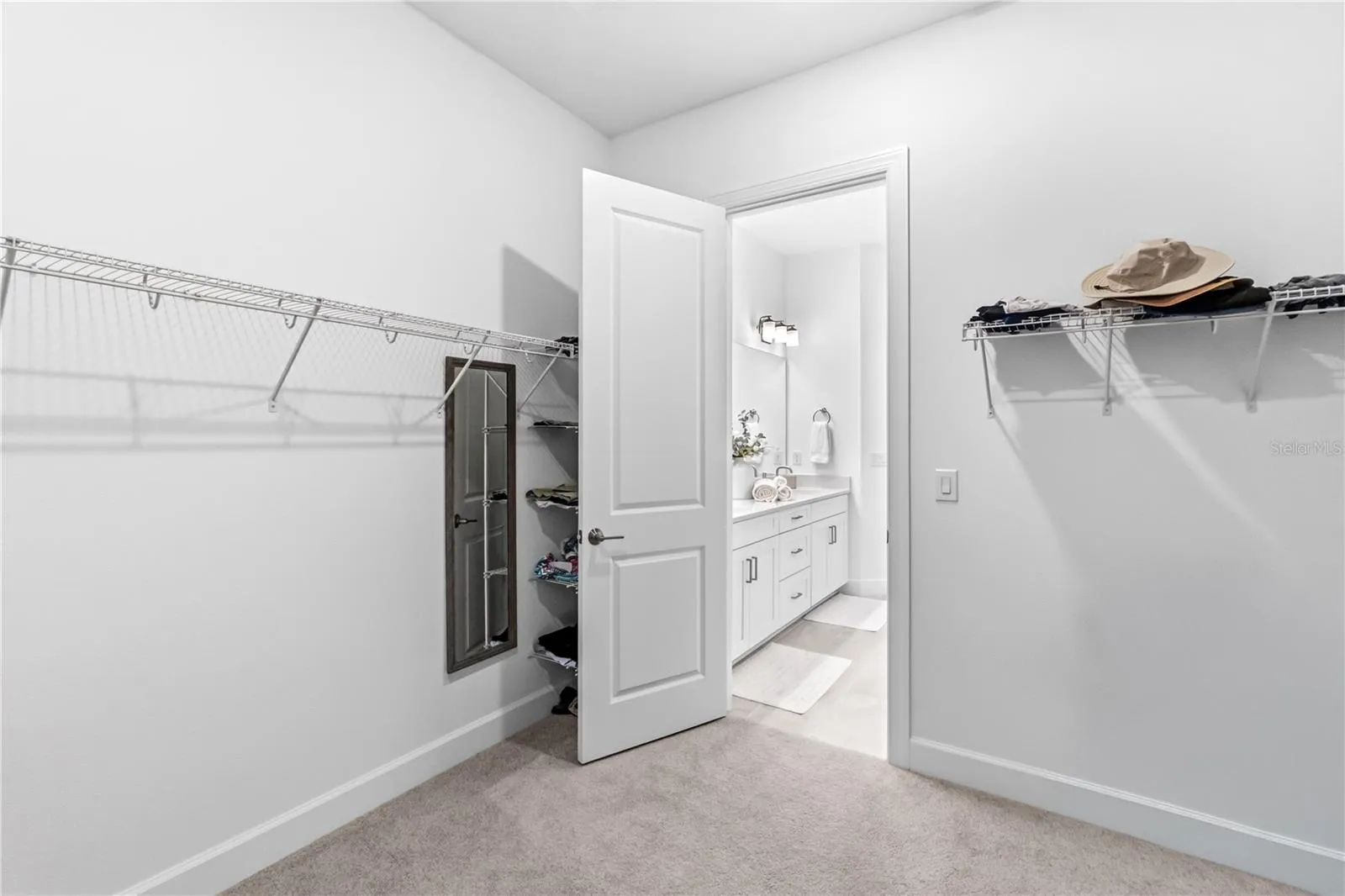MASTER CLOSET