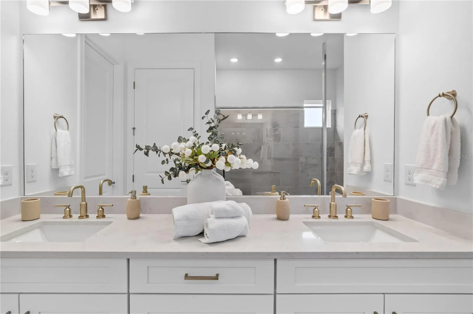 DOUBLE BOWL VANITY