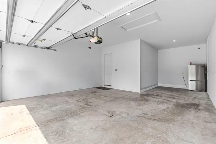 3-CAR TANDEM GARAGE