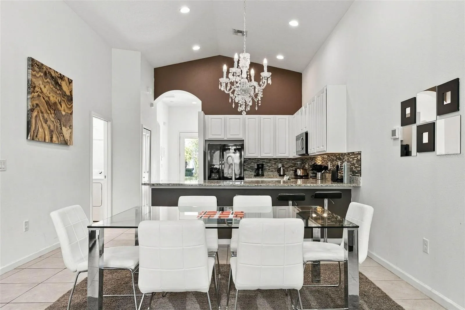 dining room.