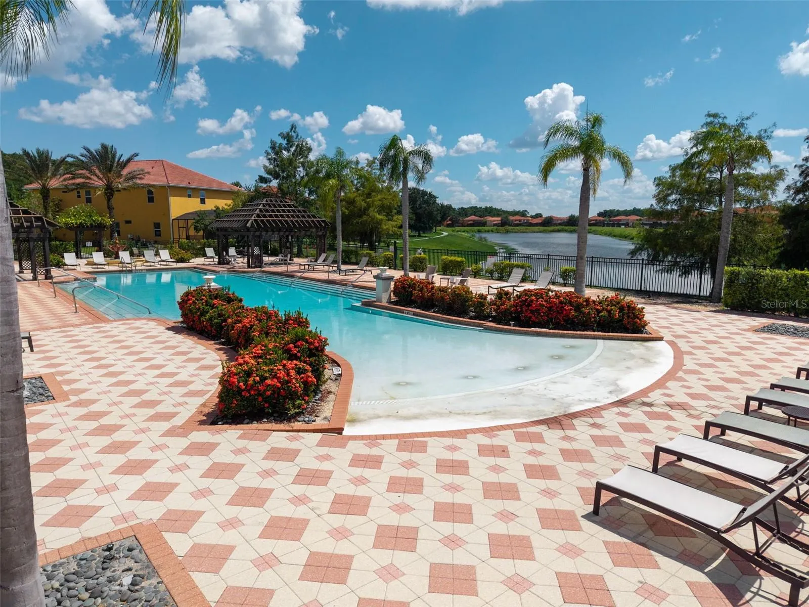Bella Vida community pool.