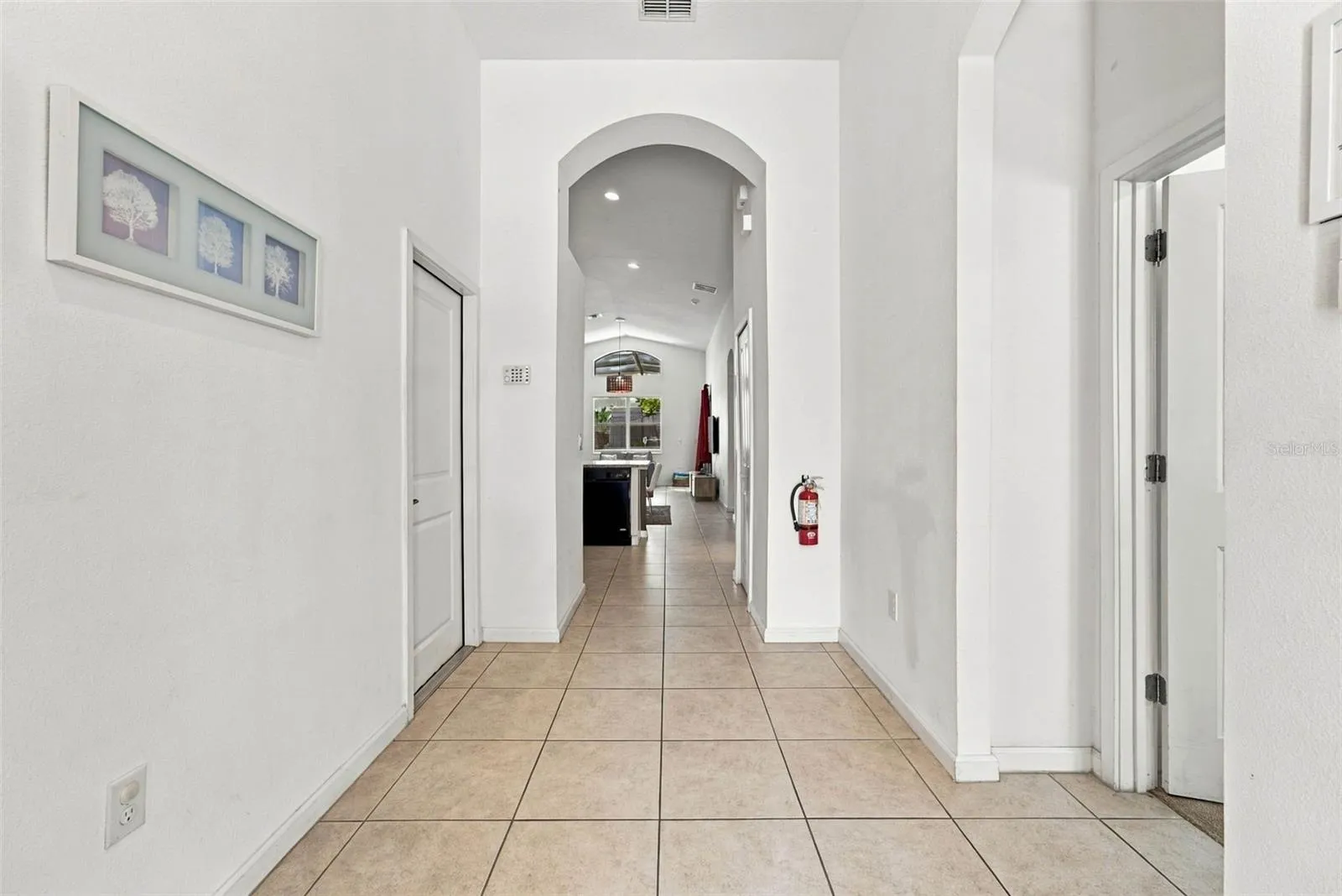 Foyer.