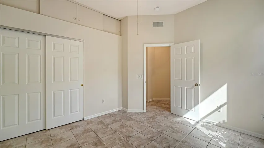 Guest bedroom