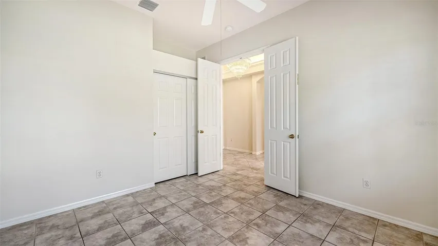 Guest bedroom