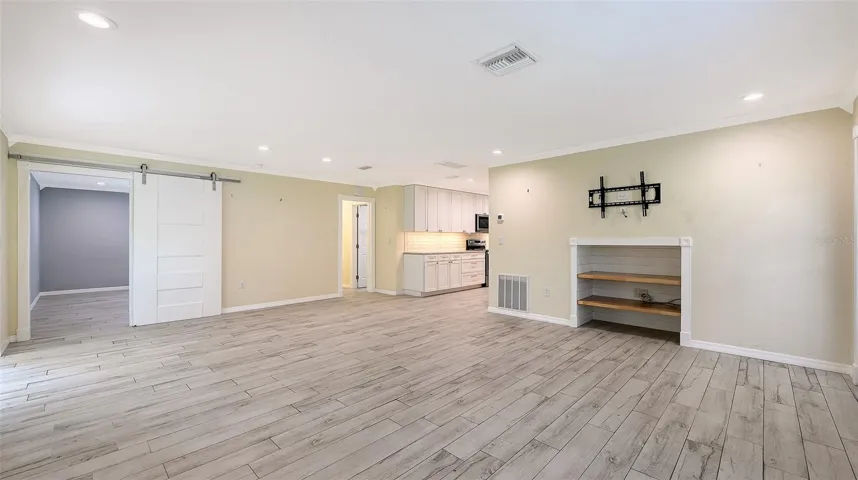 Spaciious Great Room
