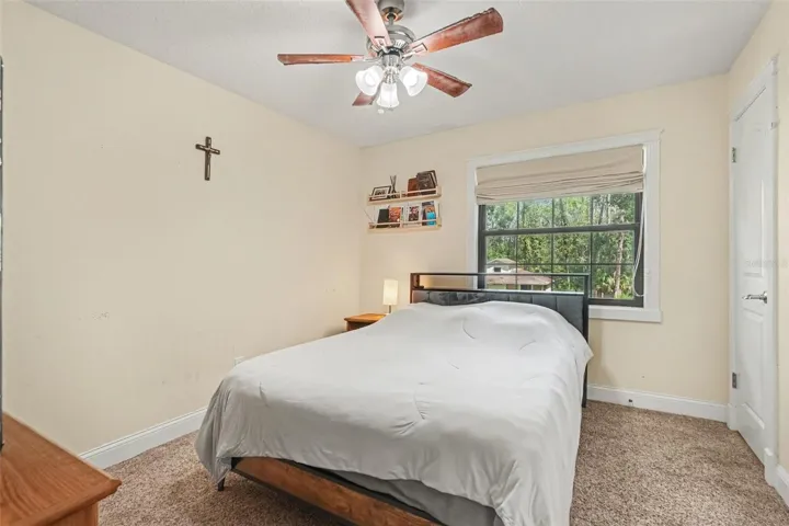 Third bedroom with jack &amp; Jill en suite bathroom