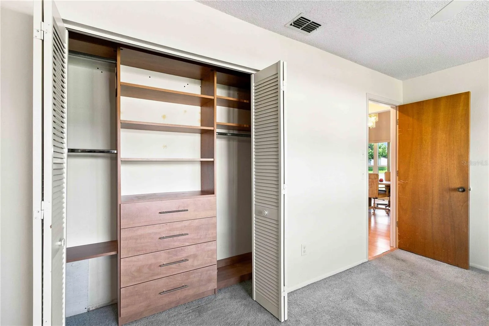 BUILT IN CLOSET IN 2ND BEDROOM