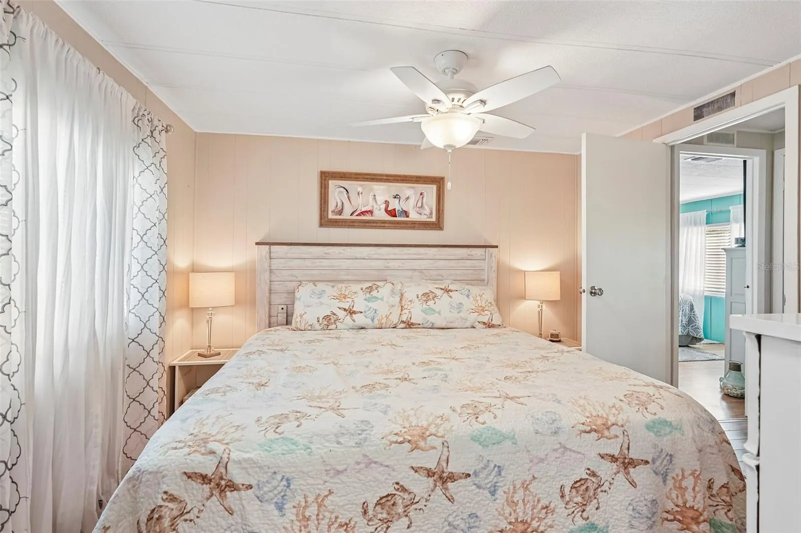 Guest bedroom