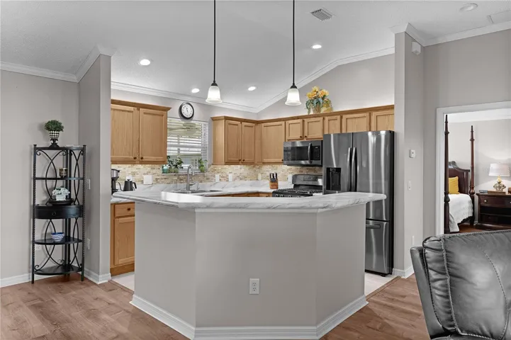 add some stools and enjoy a meal