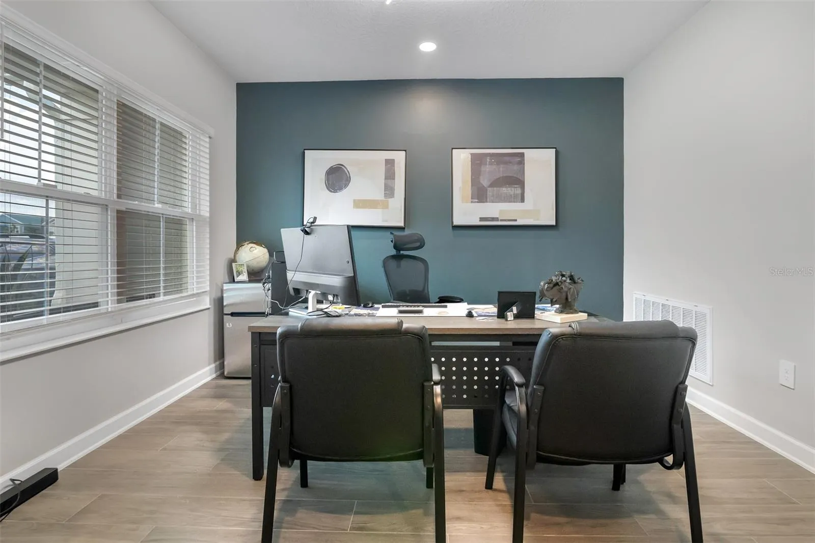 Office - desk included