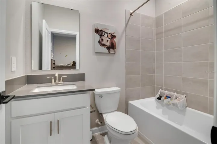 Full bathroom