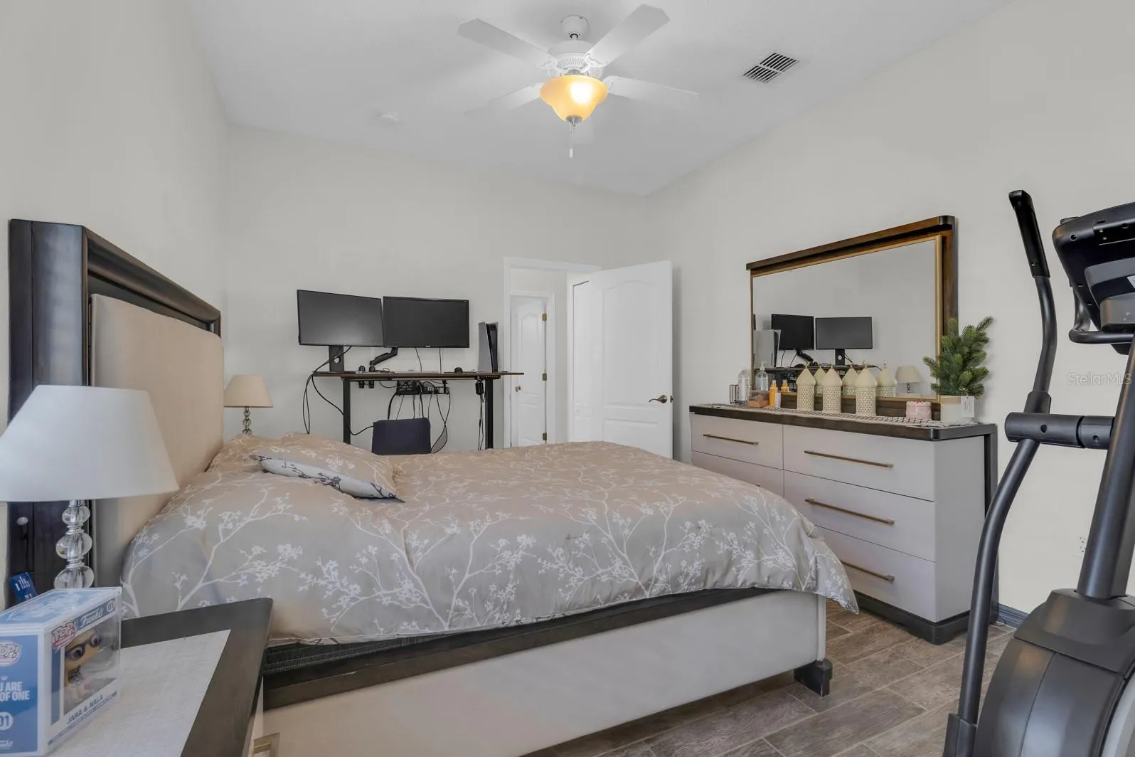 First Floor Bedrooom 1