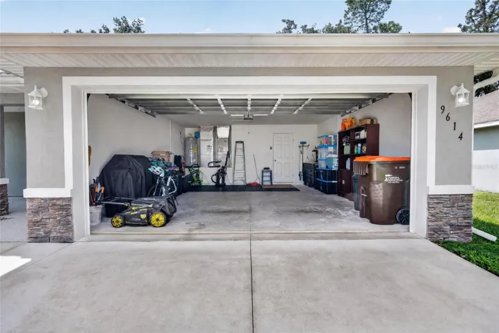 2-Car Garage