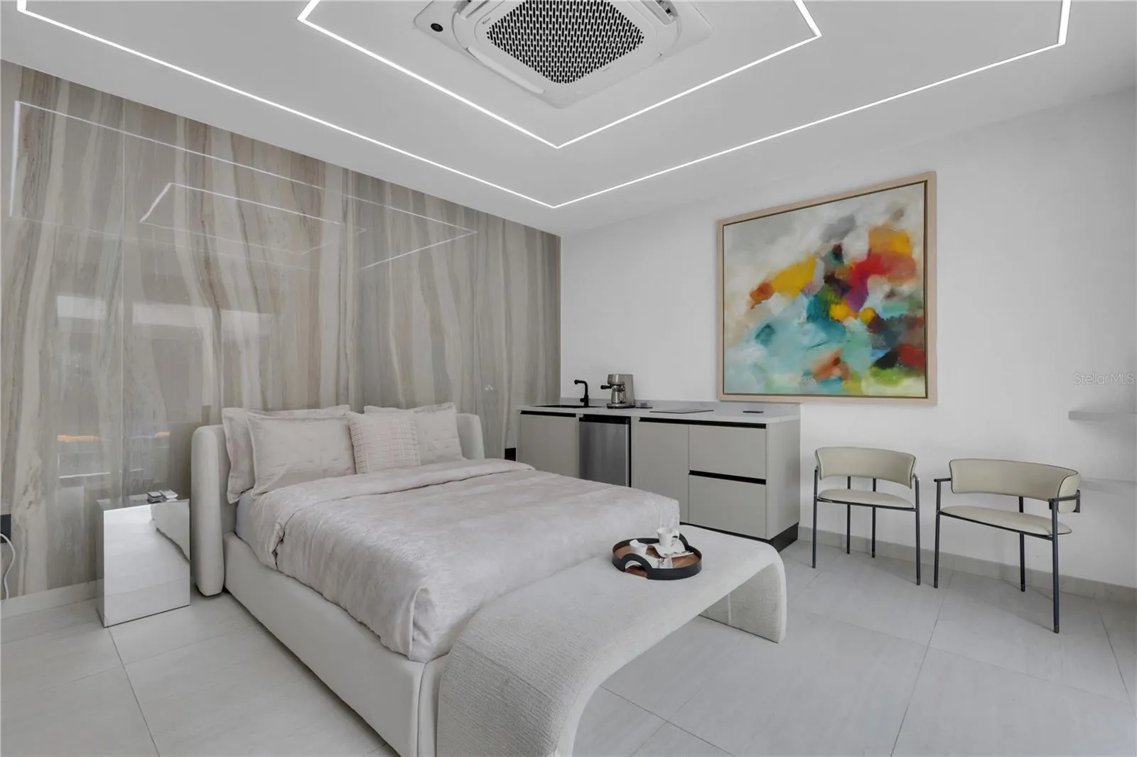 Guest Suite-kitchenette