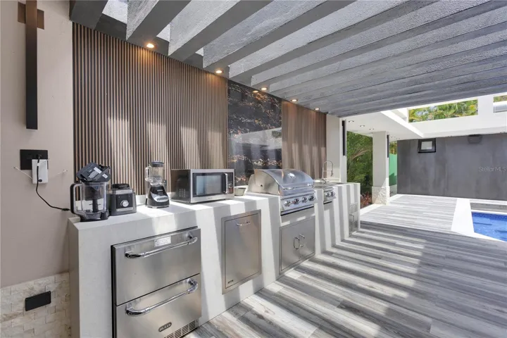 Outdoors Kitchen