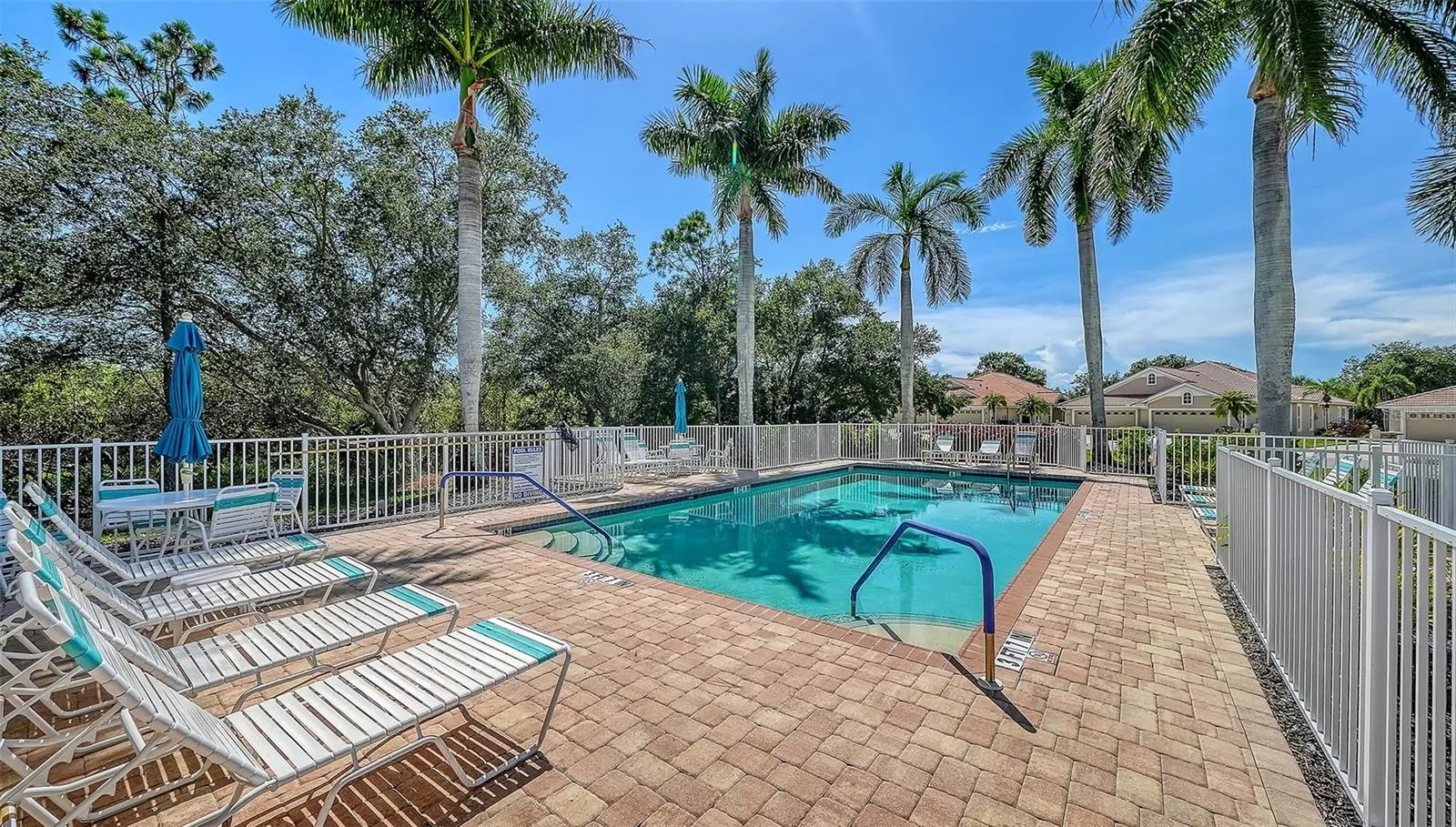 Additional Pool for Villas Residents