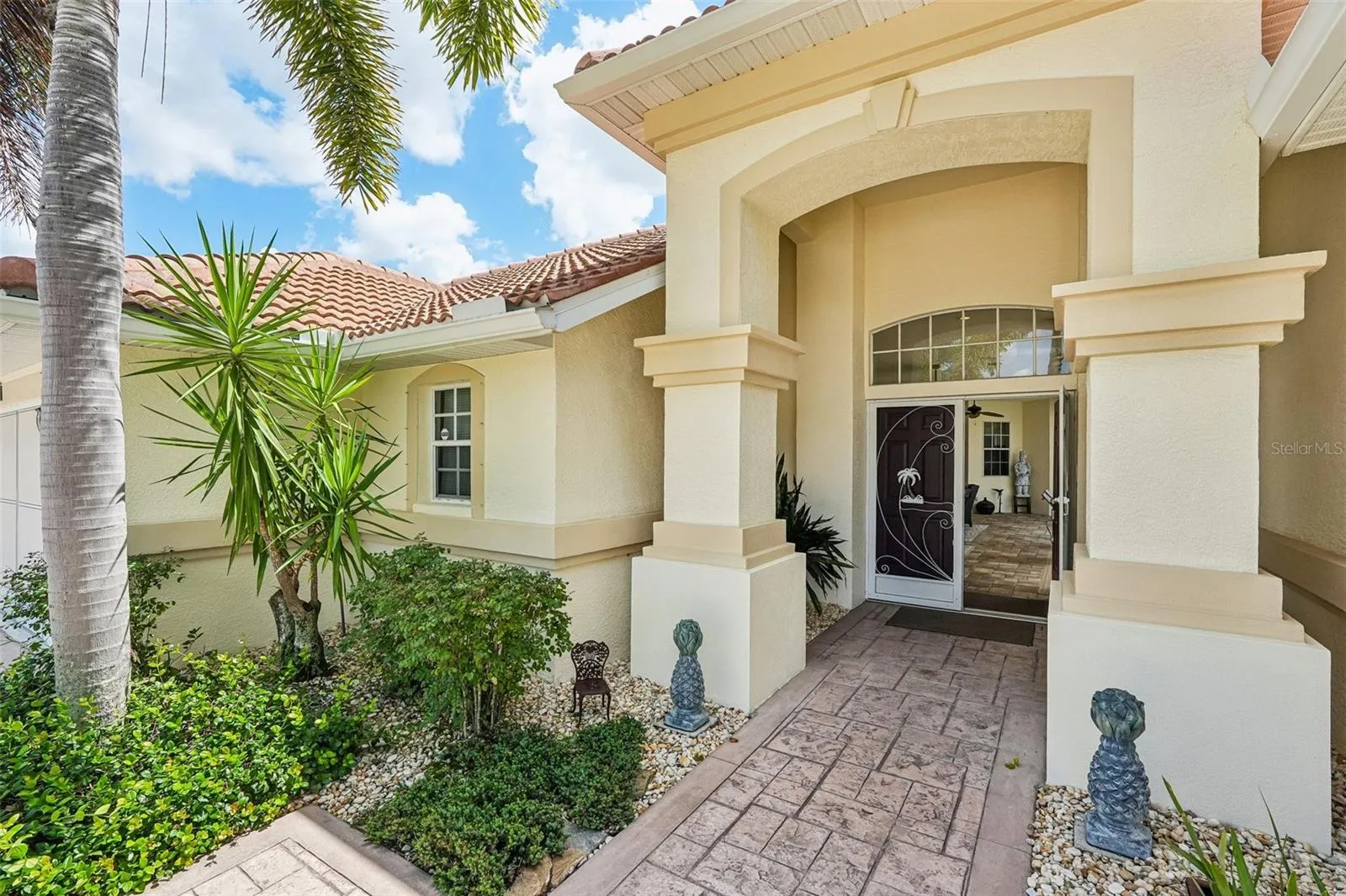 Front Entryway