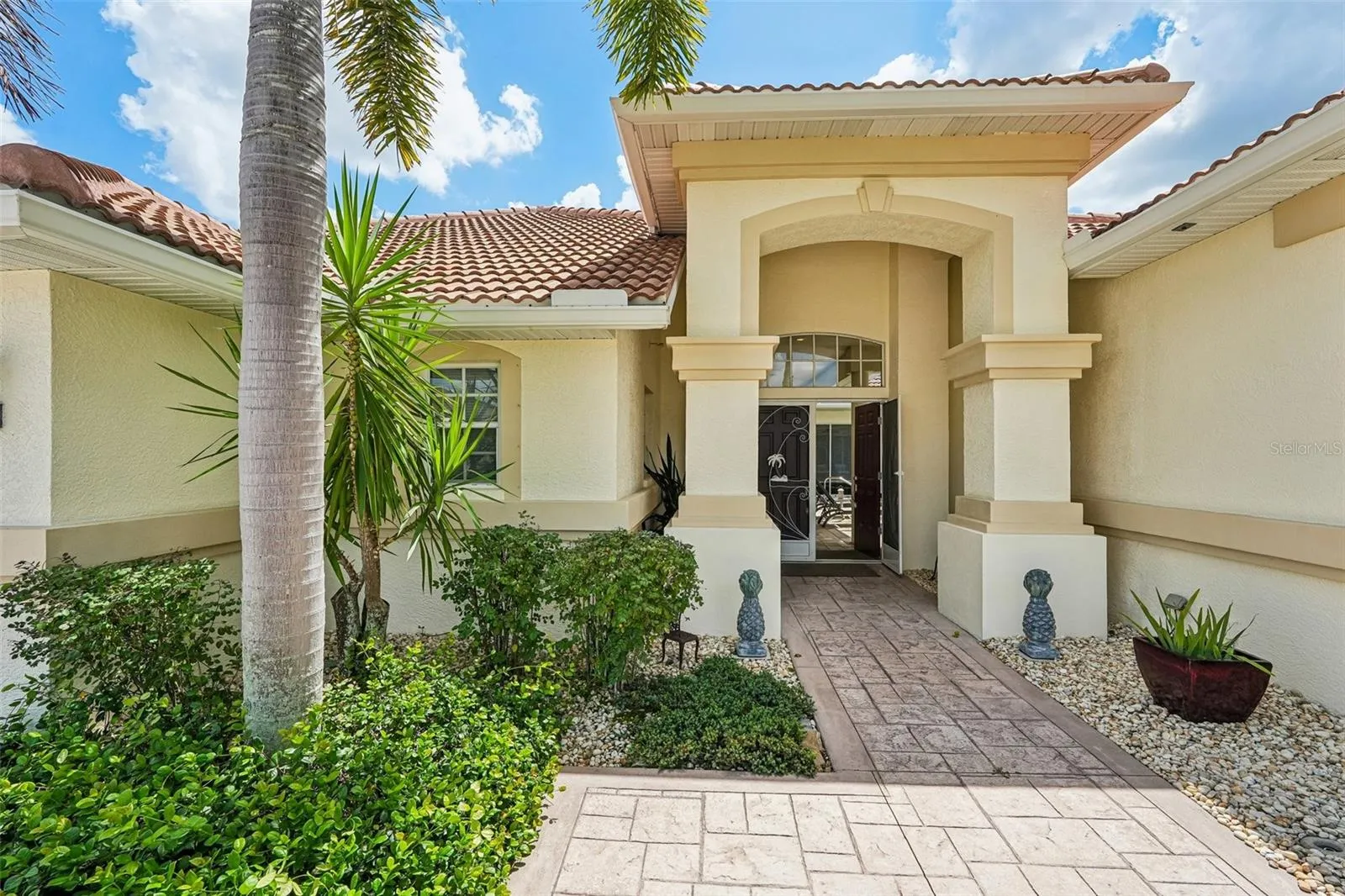 Front Entryway