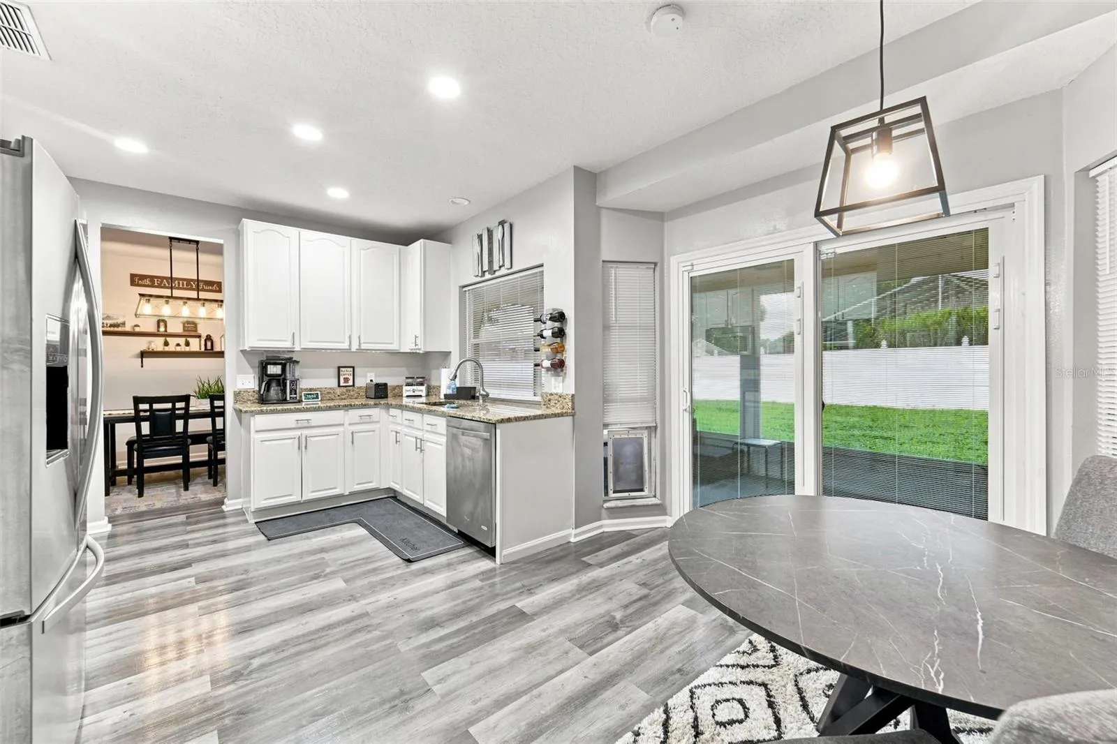 Breakfast Nook/Kitchen