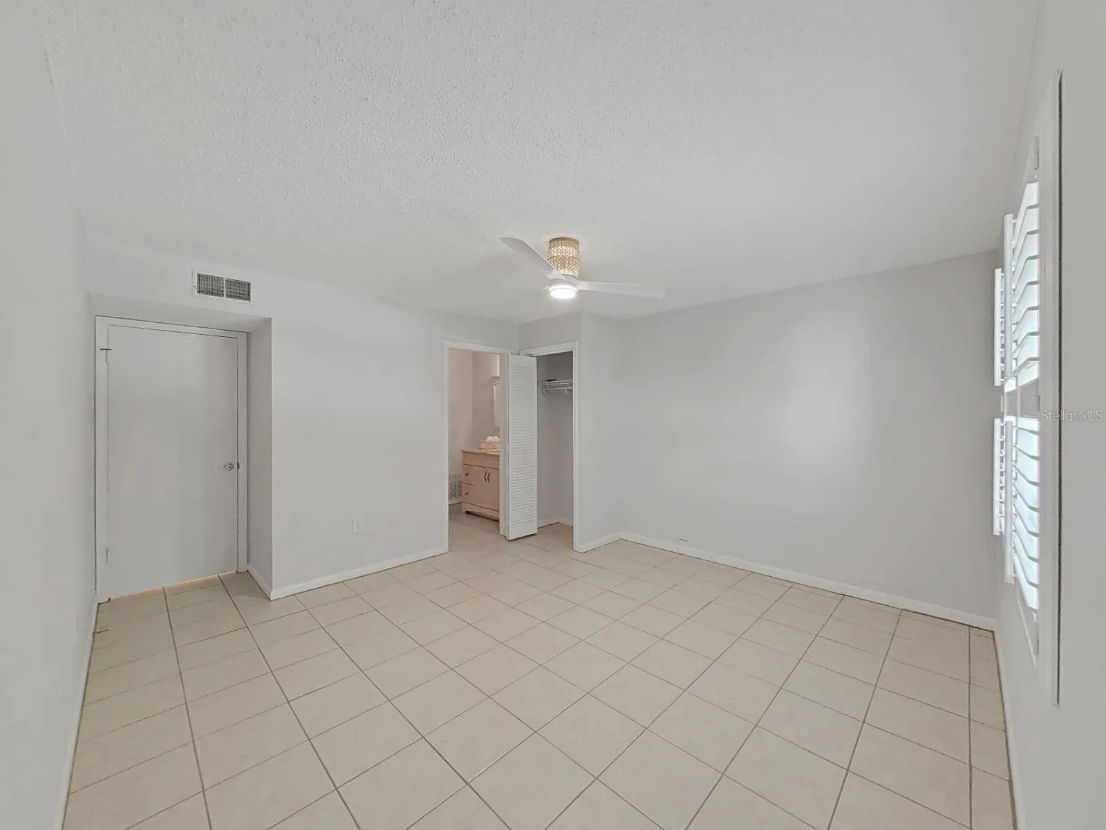 BEDROOM SUITE- SPACIOUS WITH LOTS OF STORAGE!