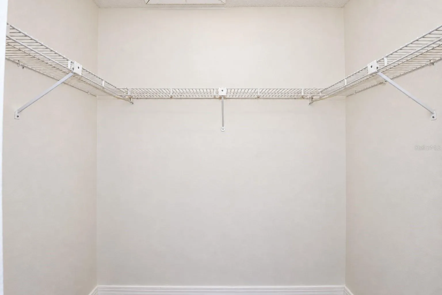 Primary Bedroom Walkin Closet