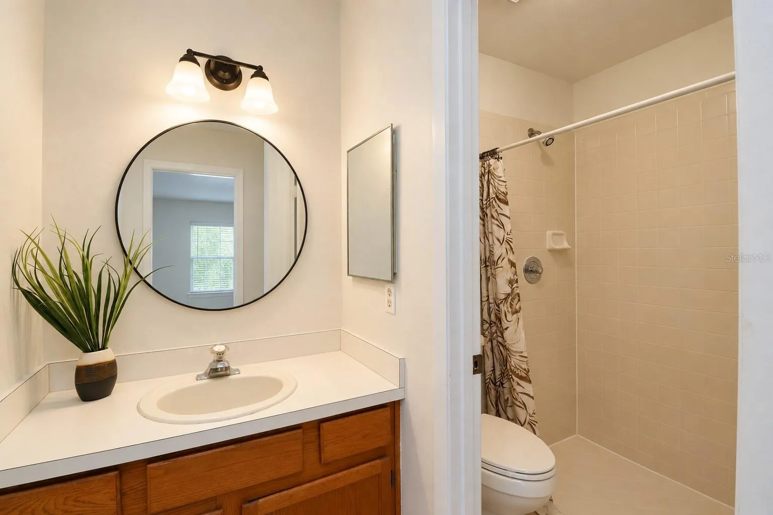 Primary Ensuite Bath