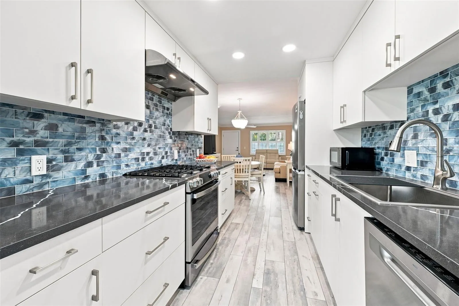 Gas stove, and your gas is included in your monthly HOA