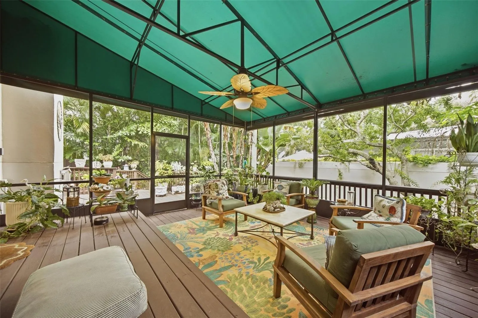 Screened-In Lanai