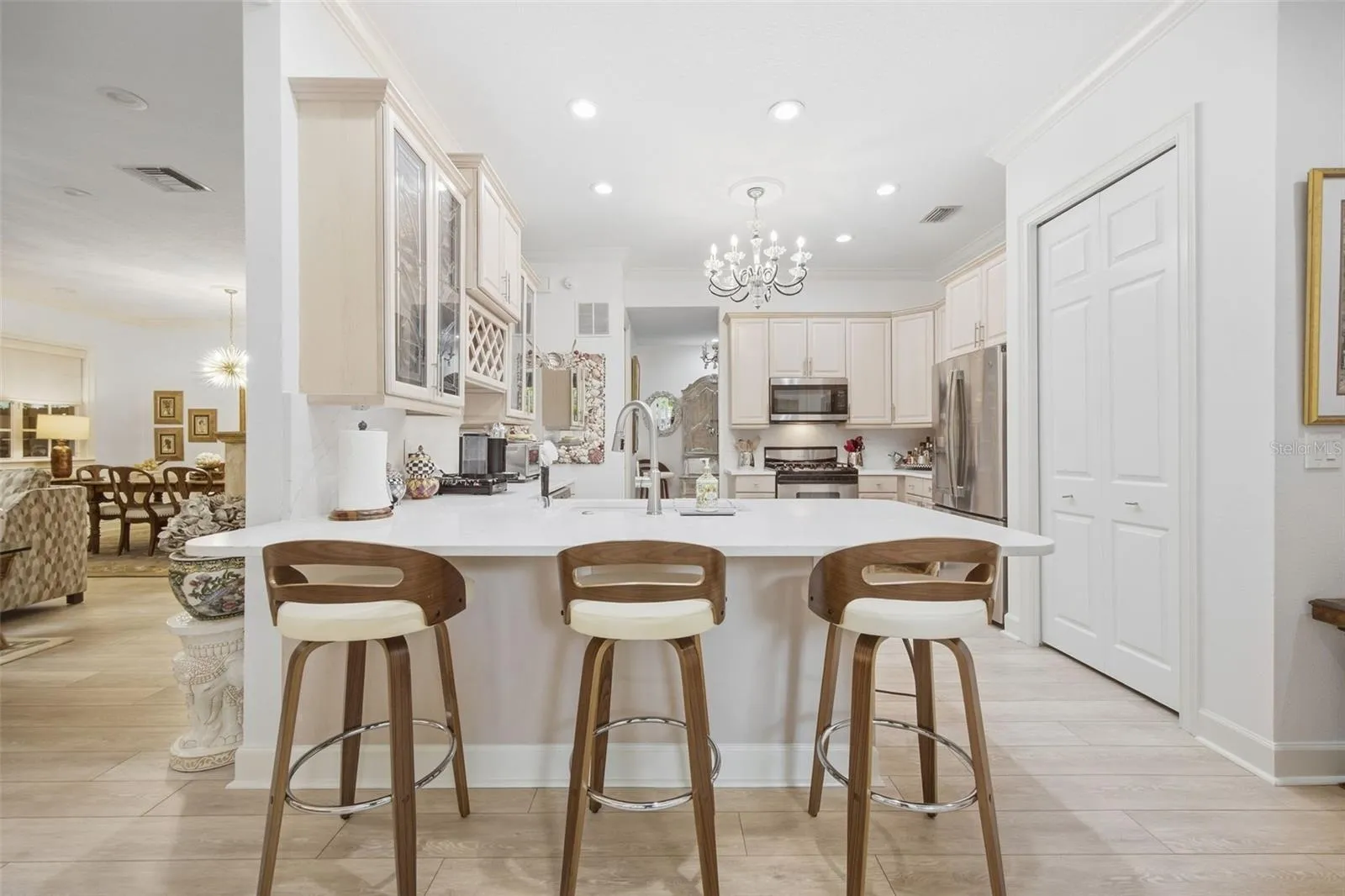 Kitchen Photo #4