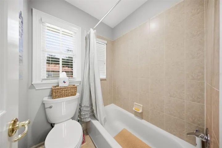 Jack and Jill Bathroom Photo #3