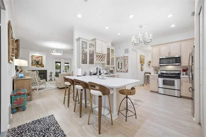 Kitchen Photo #2
