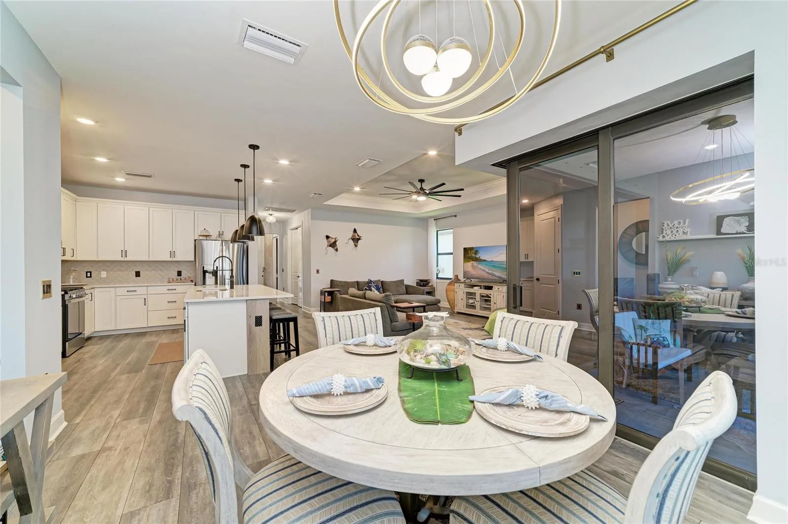 Kitchen/dinning