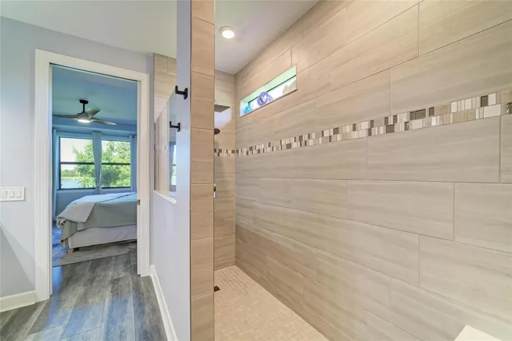 Primary shower