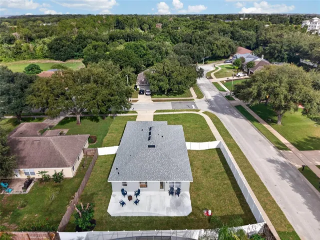 Large fenced-in yard!