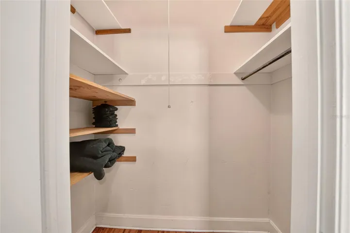 Walk in closet