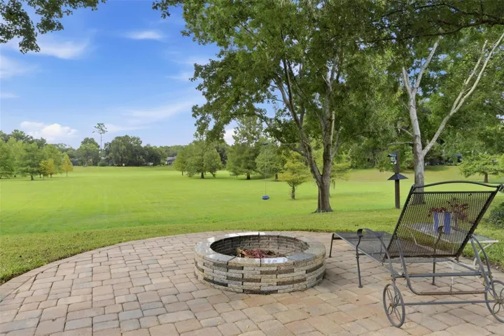 Spend your days at Asterbrooke