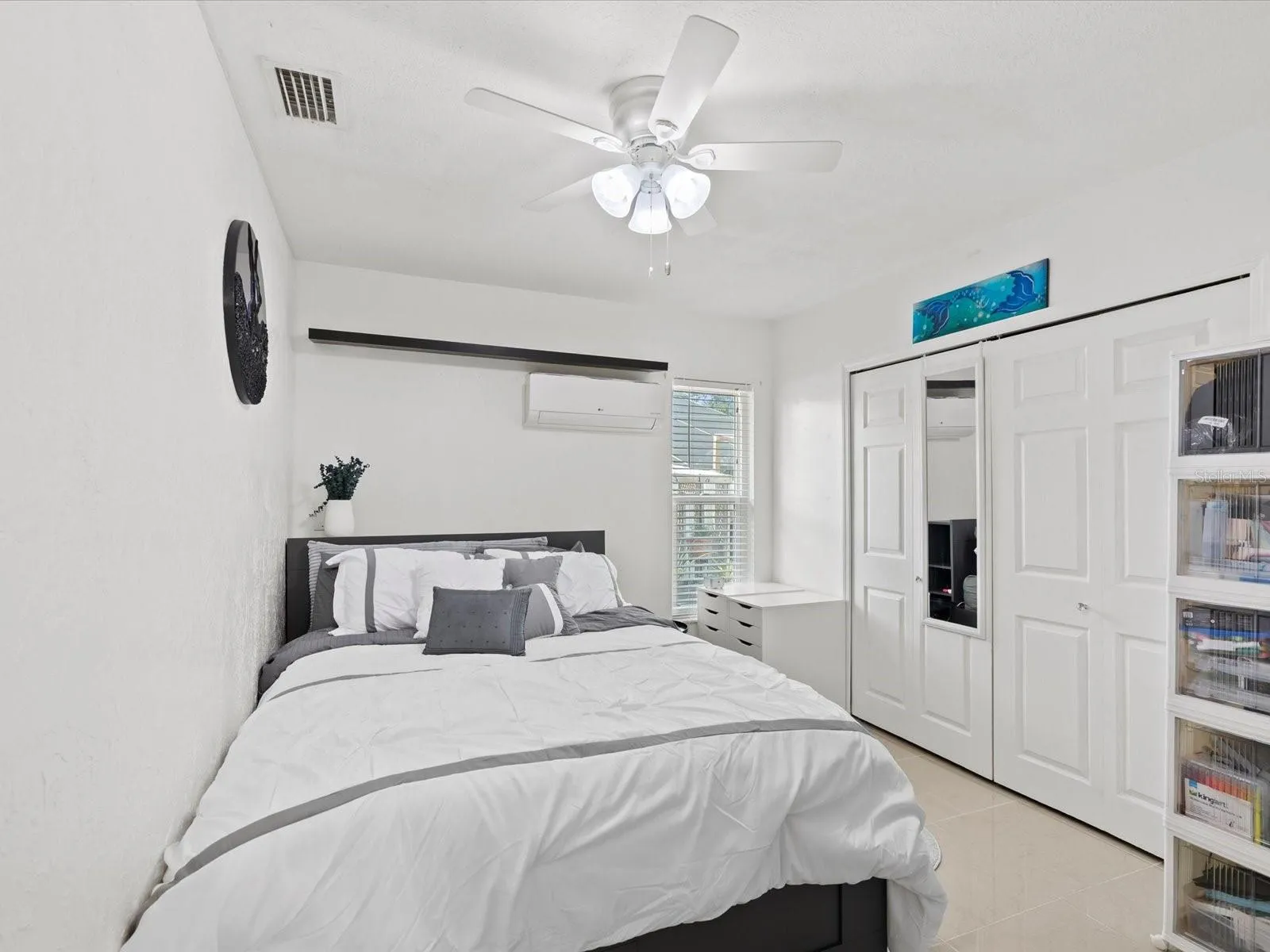 in law suite bedroom
