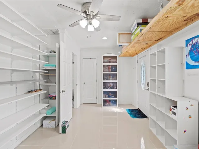 in law suite living space